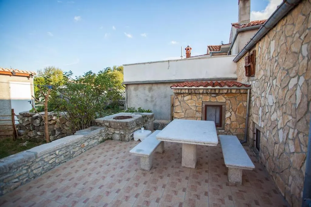 Antique House Orlec Villa 0*,